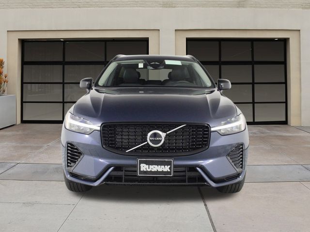 2025 Volvo XC60 Plug-In Hybrid Core