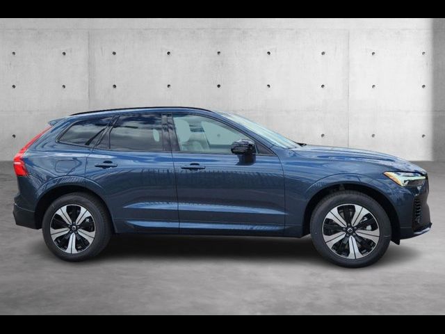 2025 Volvo XC60 Plug-In Hybrid Core