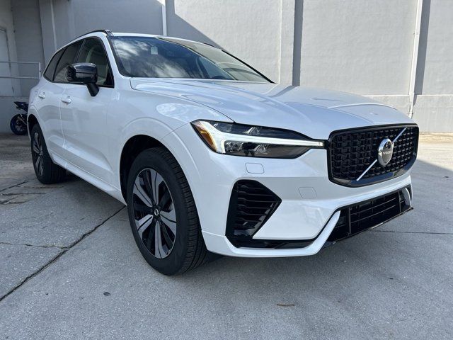 2025 Volvo XC60 Plug-In Hybrid Core