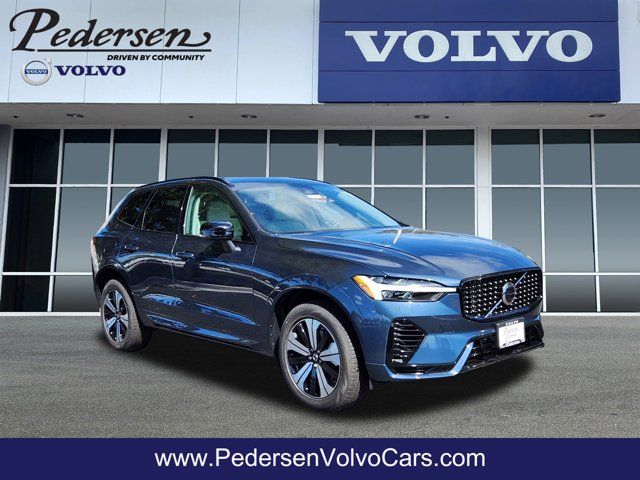 2025 Volvo XC60 Plug-In Hybrid Core