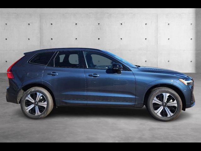 2025 Volvo XC60 Plug-In Hybrid Core