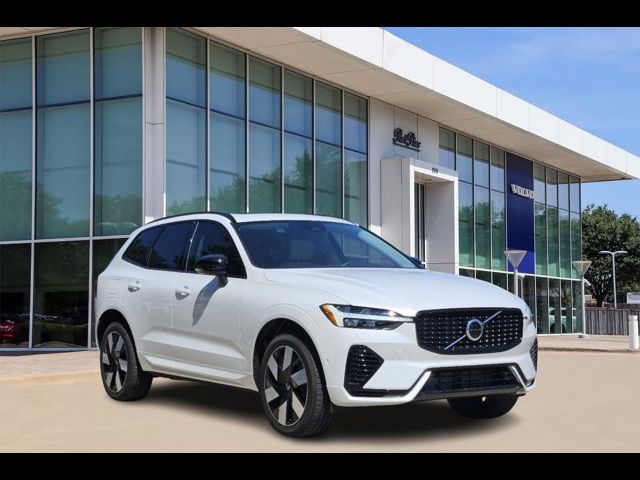 2025 Volvo XC60 Plug-In Hybrid Plus