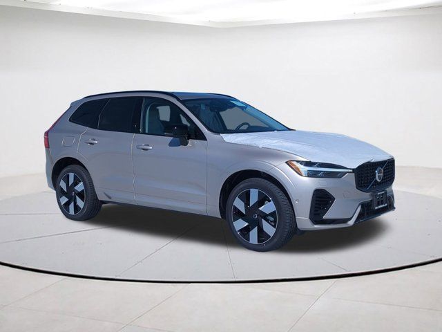 2025 Volvo XC60 Plug-In Hybrid Plus