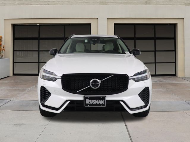 2025 Volvo XC60 Plug-In Hybrid Plus