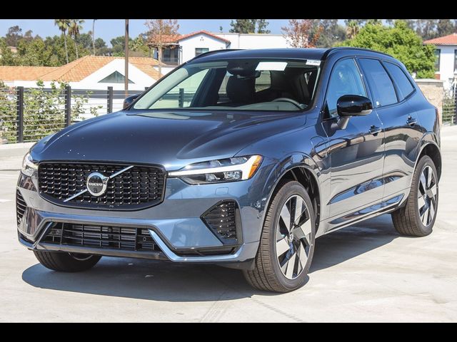 2025 Volvo XC60 Plug-In Hybrid Plus