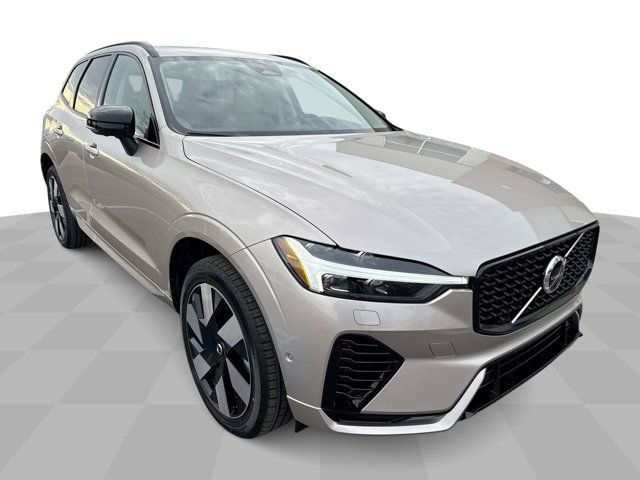 2025 Volvo XC60 Plug-In Hybrid Plus