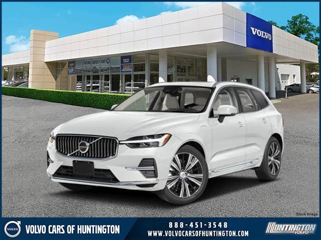 2025 Volvo XC60 Plug-In Hybrid Plus