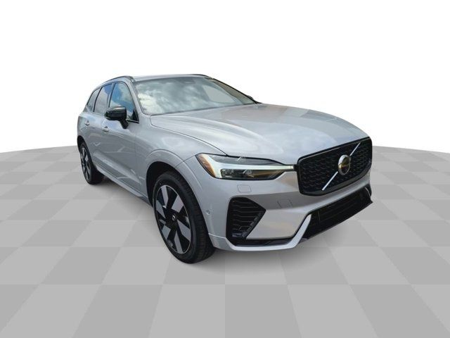 2025 Volvo XC60 Plug-In Hybrid Plus