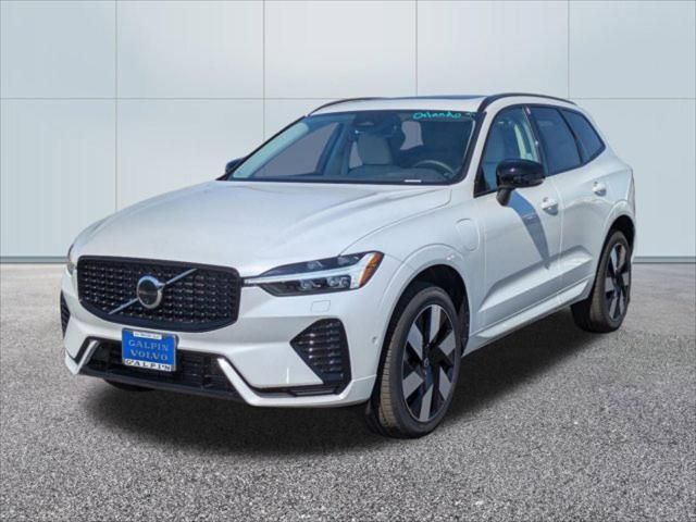 2025 Volvo XC60 Plug-In Hybrid Plus