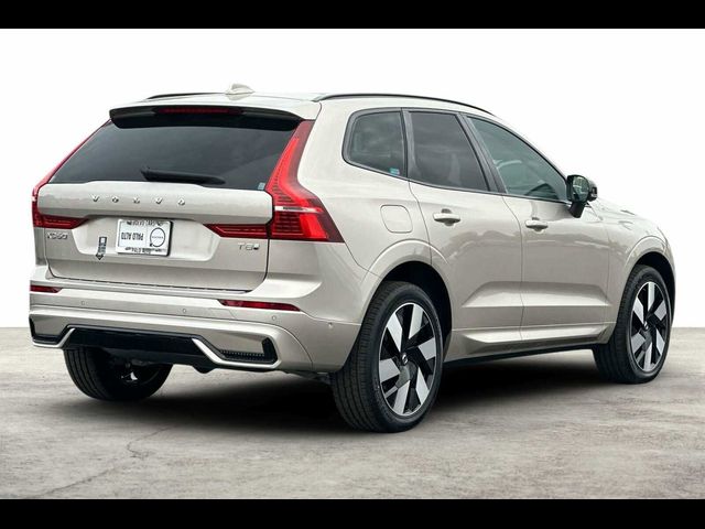 2025 Volvo XC60 Plug-In Hybrid Plus