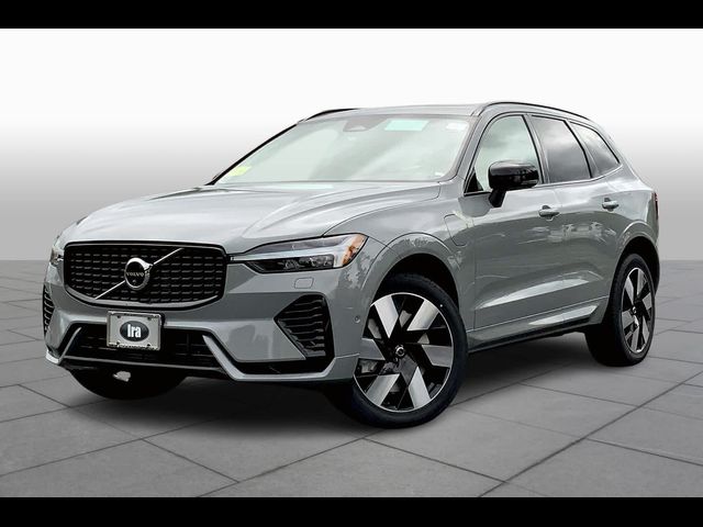 2025 Volvo XC60 Plug-In Hybrid Plus