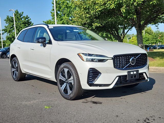 2025 Volvo XC60 Plug-In Hybrid Plus