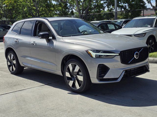 2025 Volvo XC60 Plug-In Hybrid Plus