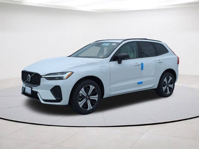 2025 Volvo XC60 Plug-In Hybrid Plus