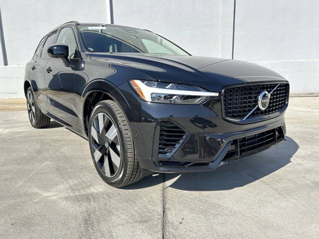 2025 Volvo XC60 Plug-In Hybrid Plus