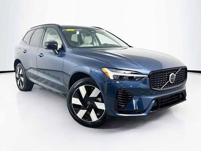 2025 Volvo XC60 Plug-In Hybrid Plus