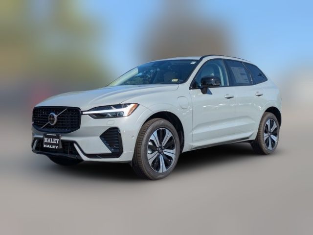 2025 Volvo XC60 Plug-In Hybrid Plus