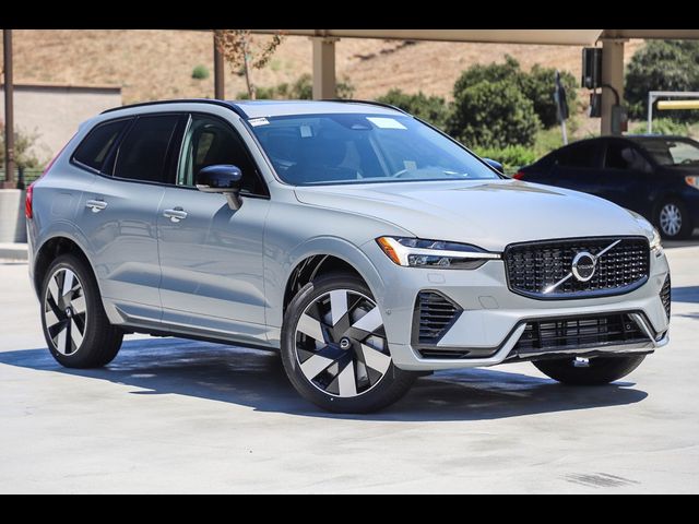 2025 Volvo XC60 Plug-In Hybrid Plus