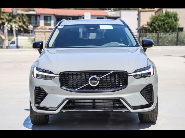 2025 Volvo XC60 Plug-In Hybrid Plus