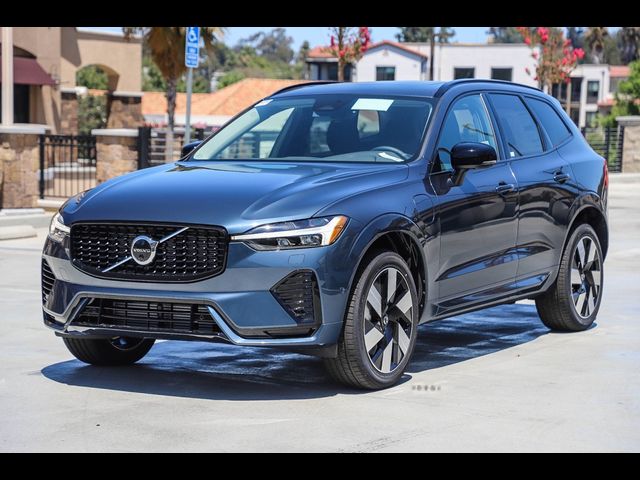 2025 Volvo XC60 Plug-In Hybrid Plus