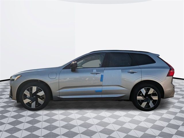 2025 Volvo XC60 Plug-In Hybrid Plus