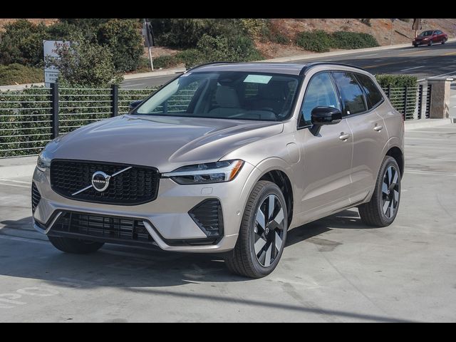 2025 Volvo XC60 Plug-In Hybrid Plus