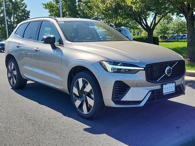 2025 Volvo XC60 Plug-In Hybrid Plus