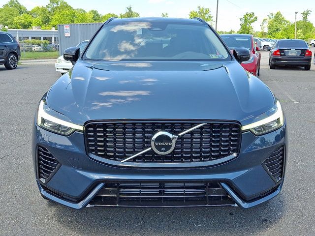 2025 Volvo XC60 Plug-In Hybrid Plus