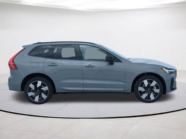 2025 Volvo XC60 Plug-In Hybrid Plus