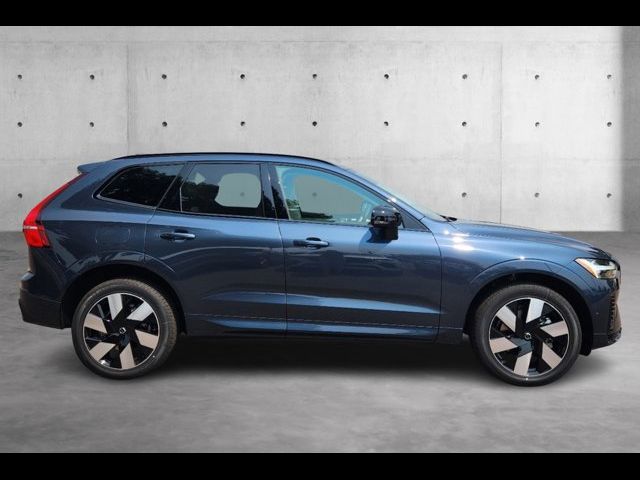 2025 Volvo XC60 Plug-In Hybrid Plus