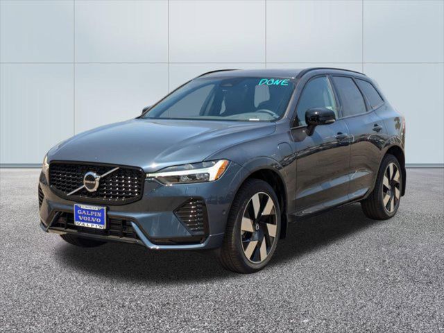 2025 Volvo XC60 Plug-In Hybrid Plus