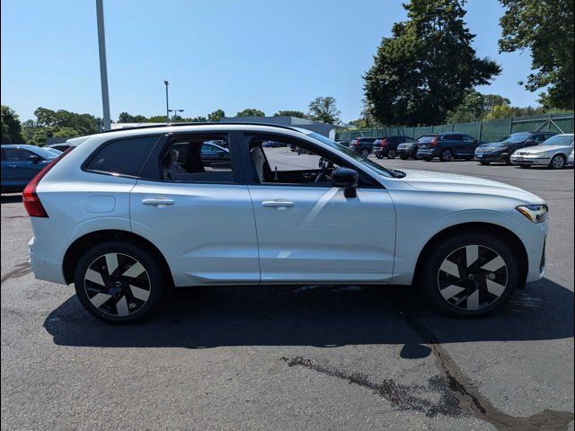 2025 Volvo XC60 Plug-In Hybrid Plus