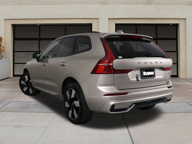 2025 Volvo XC60 Plug-In Hybrid Plus