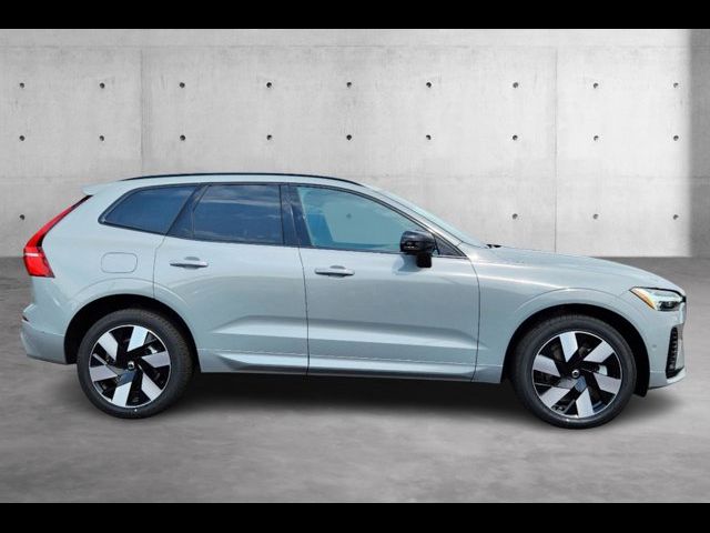 2025 Volvo XC60 Plug-In Hybrid Plus