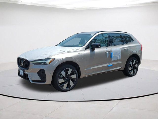 2025 Volvo XC60 Plug-In Hybrid Plus