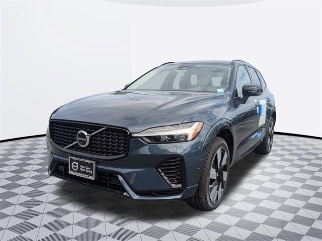 2025 Volvo XC60 Plug-In Hybrid Plus