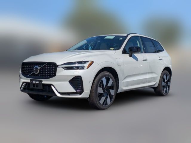 2025 Volvo XC60 Plug-In Hybrid Plus