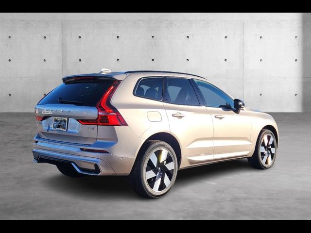 2025 Volvo XC60 Plug-In Hybrid Plus