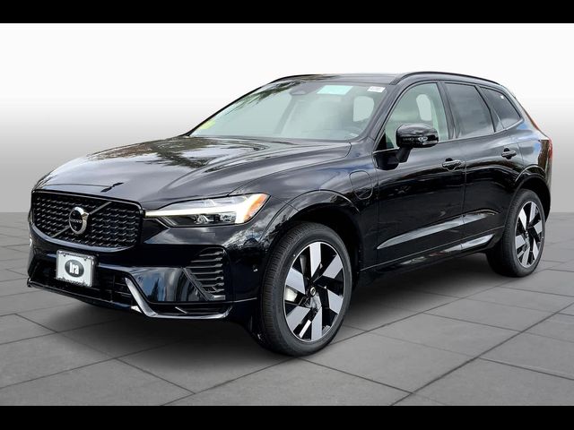 2025 Volvo XC60 Plug-In Hybrid Plus