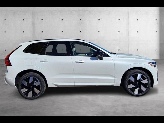 2025 Volvo XC60 Plug-In Hybrid Plus