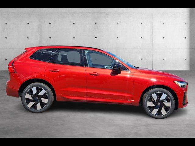 2025 Volvo XC60 Plug-In Hybrid Plus