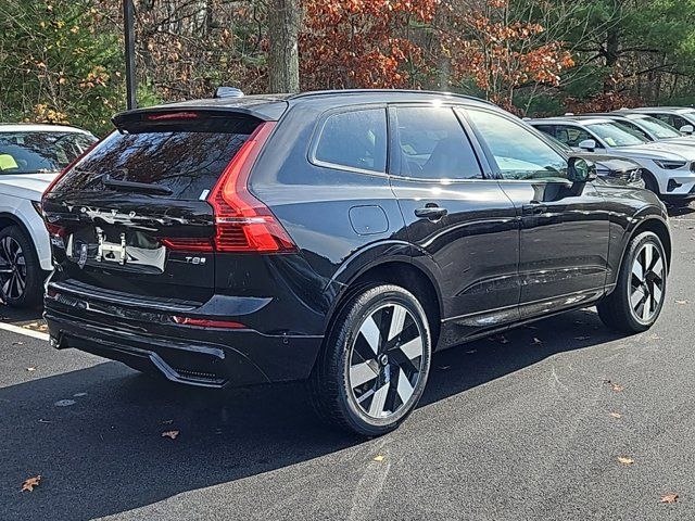 2025 Volvo XC60 Plug-In Hybrid Plus