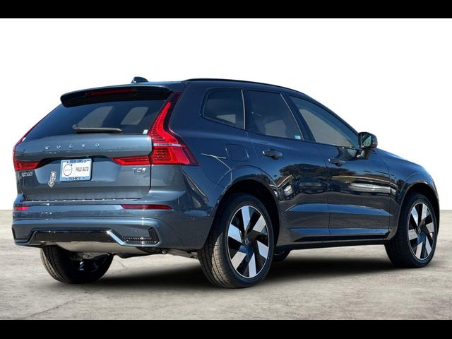 2025 Volvo XC60 Plug-In Hybrid Plus