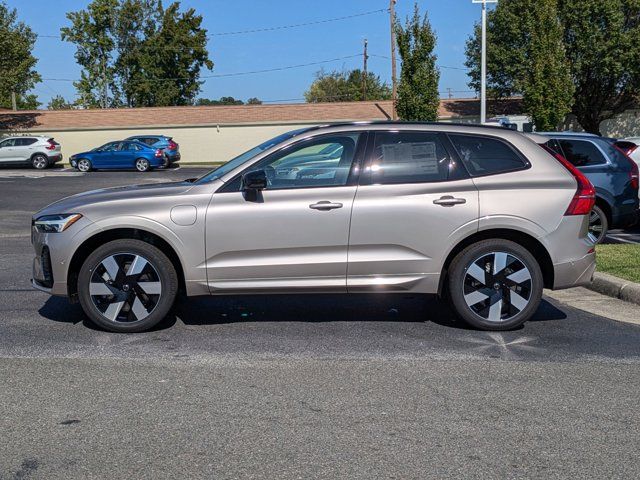 2025 Volvo XC60 Plug-In Hybrid Plus