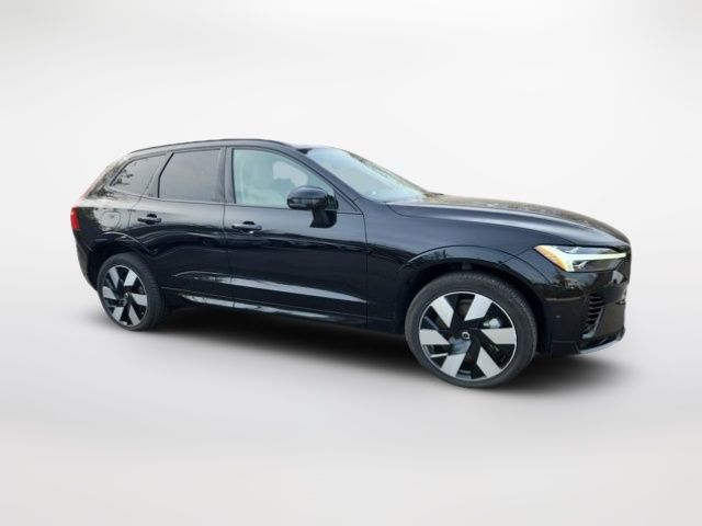 2025 Volvo XC60 Plug-In Hybrid Plus