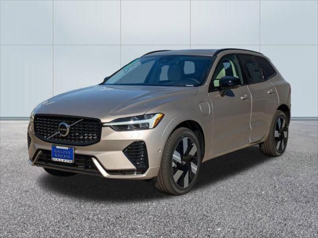 2025 Volvo XC60 Plug-In Hybrid Plus