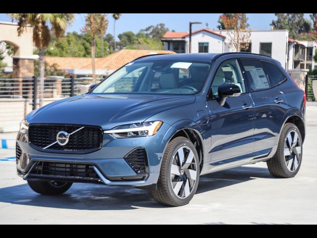 2025 Volvo XC60 Plug-In Hybrid Plus