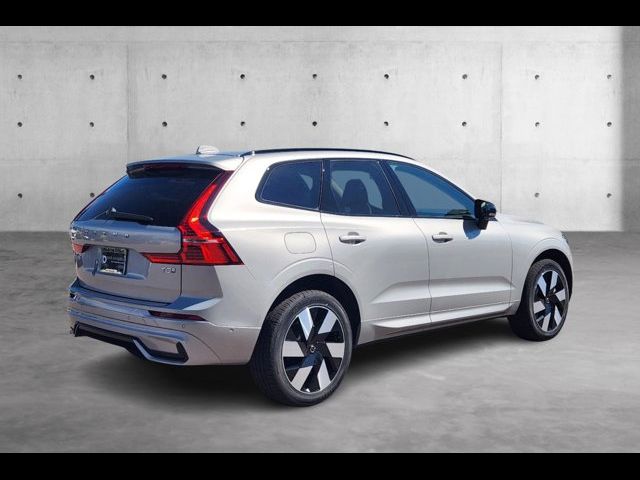 2025 Volvo XC60 Plug-In Hybrid Plus