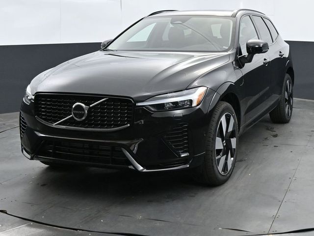 2025 Volvo XC60 Plug-In Hybrid Plus