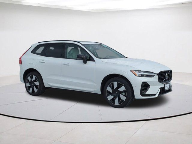 2025 Volvo XC60 Plug-In Hybrid Plus